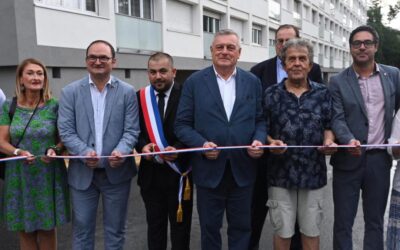 Villars : inauguration des travaux de rénovation énergétique de l’Hippodrome